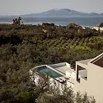 Pιgeon Nest Villa *
