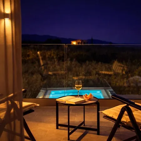 Feriehus Pιgeon Nest Villa 4*