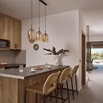 Pιgeon Nest Villa *