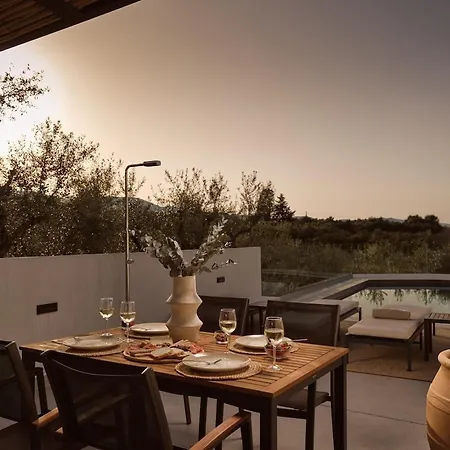 Pιgeon Nest Villa *