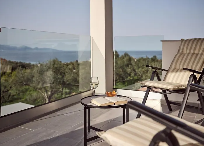 Pιgeon Nest * Psarou (Zakynthos)